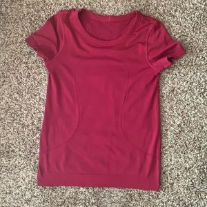 Lululemon short sleeve top